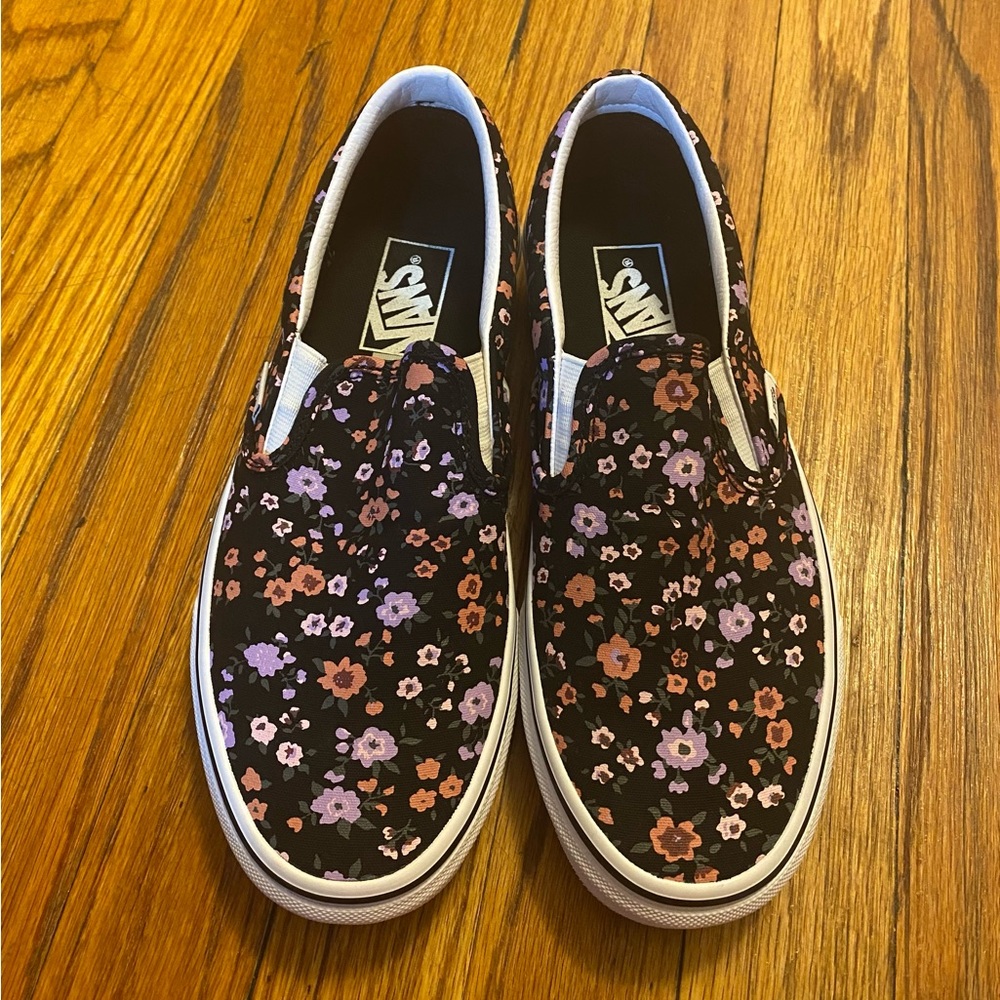 Classic Slip-On Floral Pattern Vans in size 8 women’s